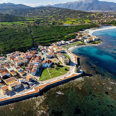 Holiday-house-smeralda La Caletta